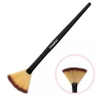 Кисть макияжная веерная Black Кисть макияжная веерная Black